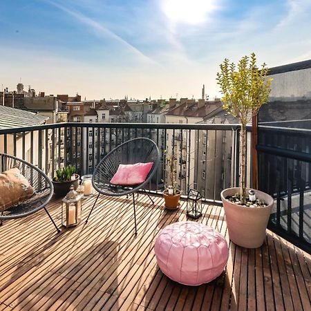 Prague Days - Sunny Riverside Apartments With Terraces Екстериор снимка